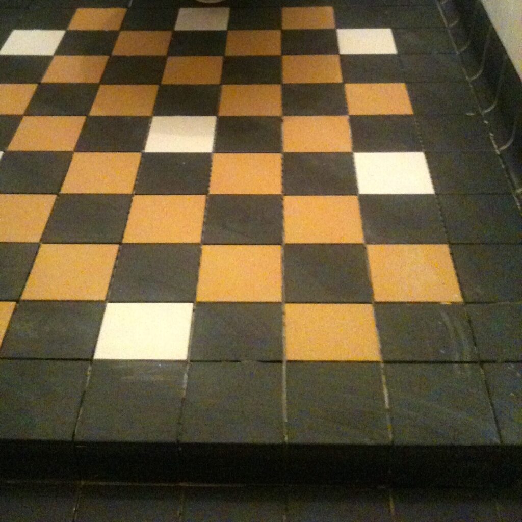 Jaren30tegels Dhg10x19 Holle Plint geel